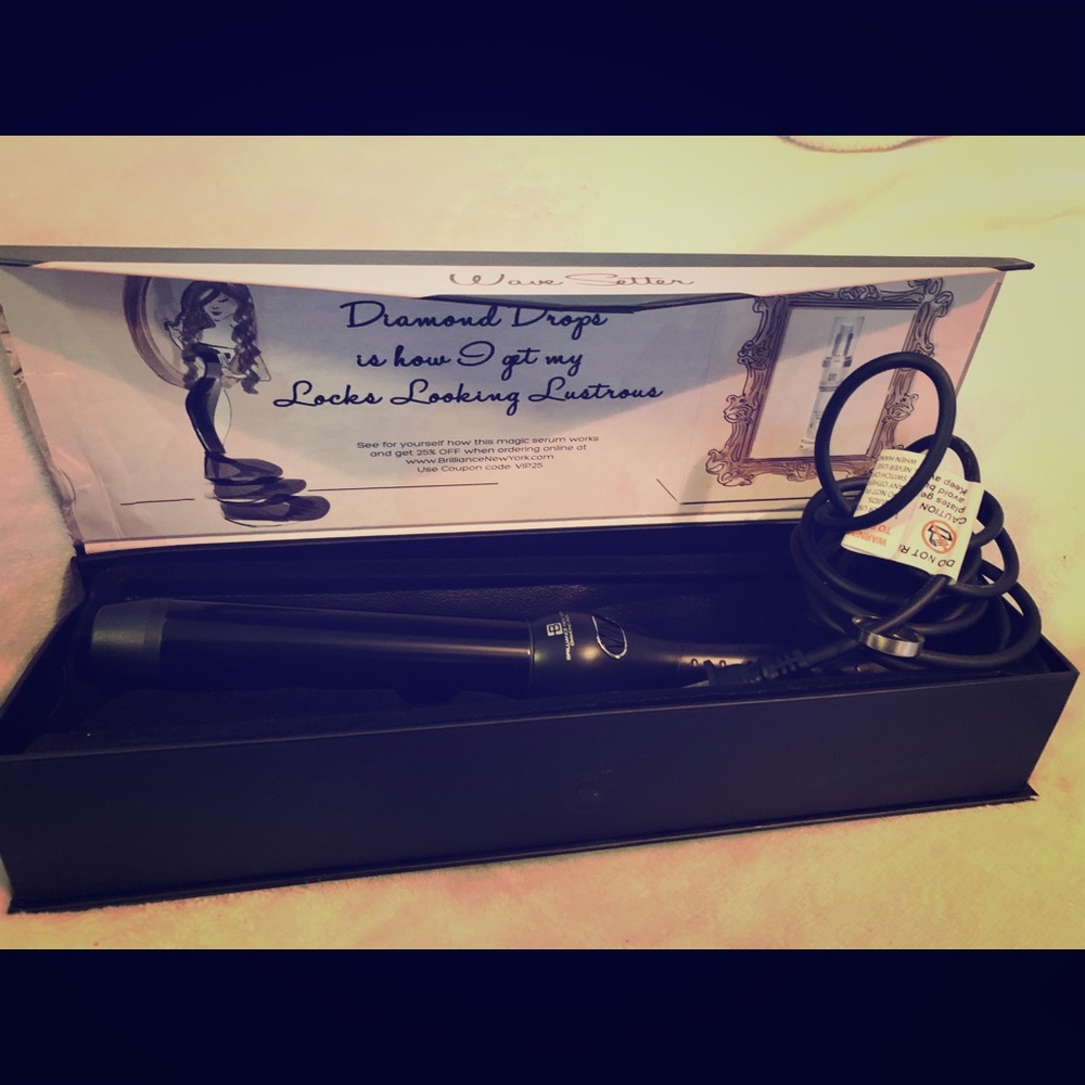 Diamond Infused Curling Iron by Brilliance NewYork